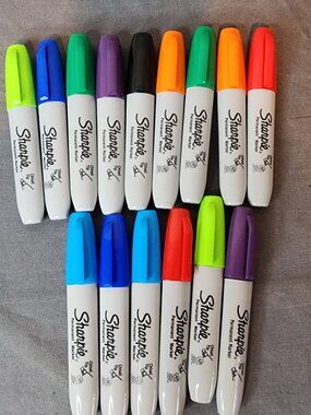 Sharpie Markers: 15ct Permanent Marker Lot: Chisel Tip MULTI-COLOR